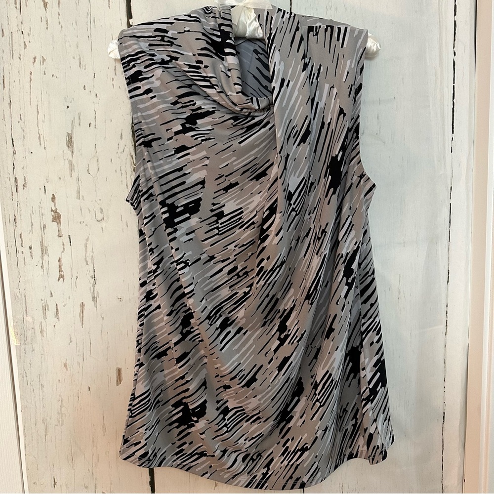 New York & Co. Black Gray White Top